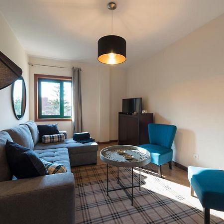 Lovelystay - Homey Feeling Flat W/ Free Parking Porto Bagian luar foto